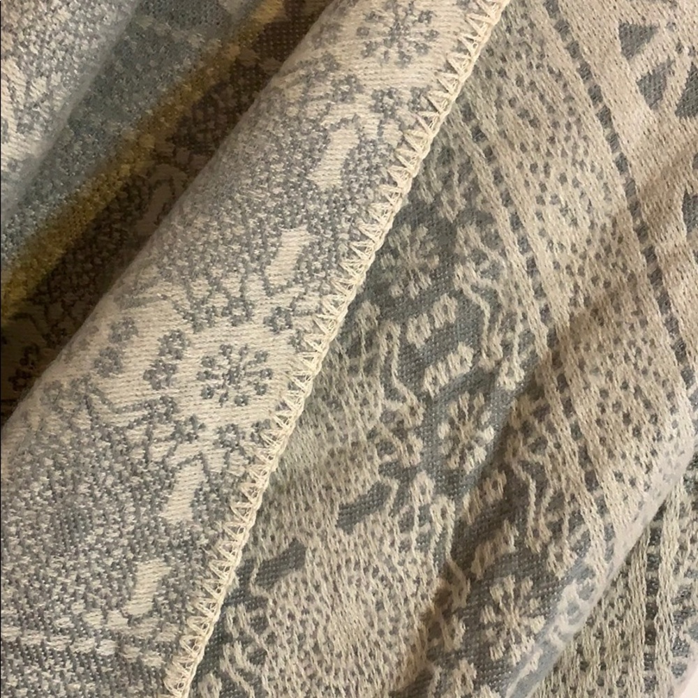 Lightweight Wrap - image 2